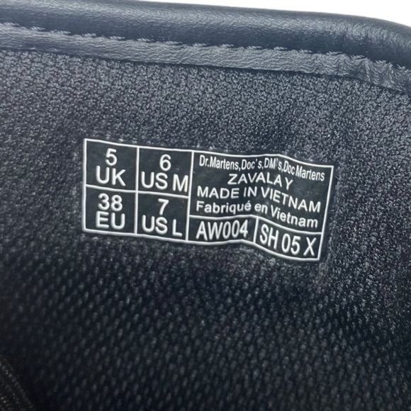 Dr. Martens Air Wair CombatBoots Bouncing Soles Zipper Black Womens 7 New - Picture 11 of 12